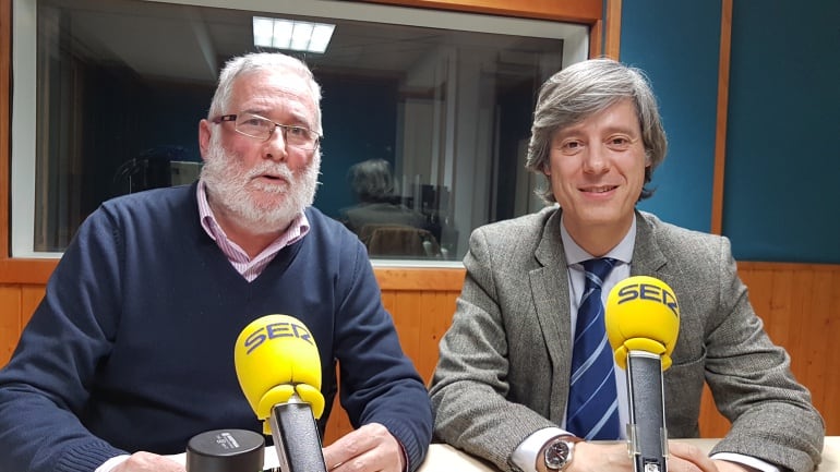 Ramón Ruiz y Carlos Pajares en el estudio de la Ventana 