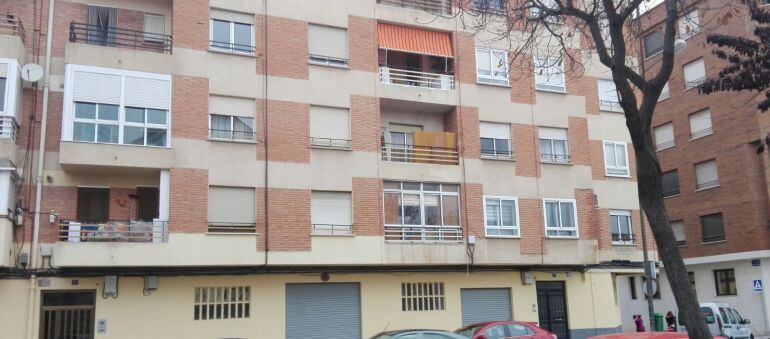 Imagen de la fachada de la vivienda en la calle Batalla del Salado