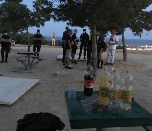 Botellón desalojado en Alicante