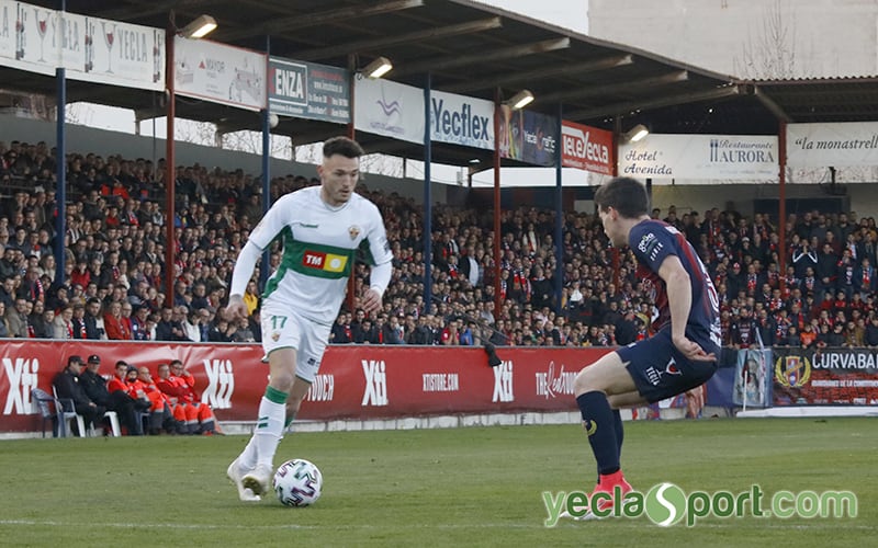 Un momento del Yeclano-Elche de Copa disputado en enero de 2020 en Yecla