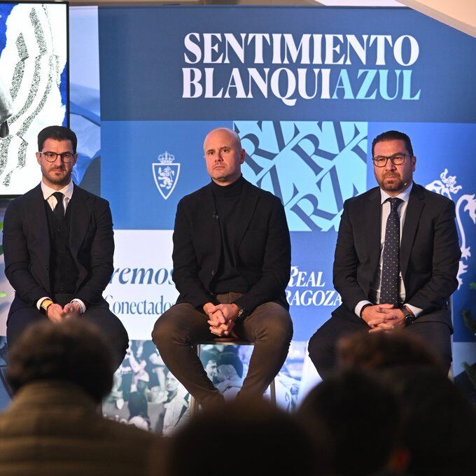 Miguel Ángel Ramírez, junto a Fernando López y Juan Carlos Cordero, en su presentación como entrenador del Real Zaragoza