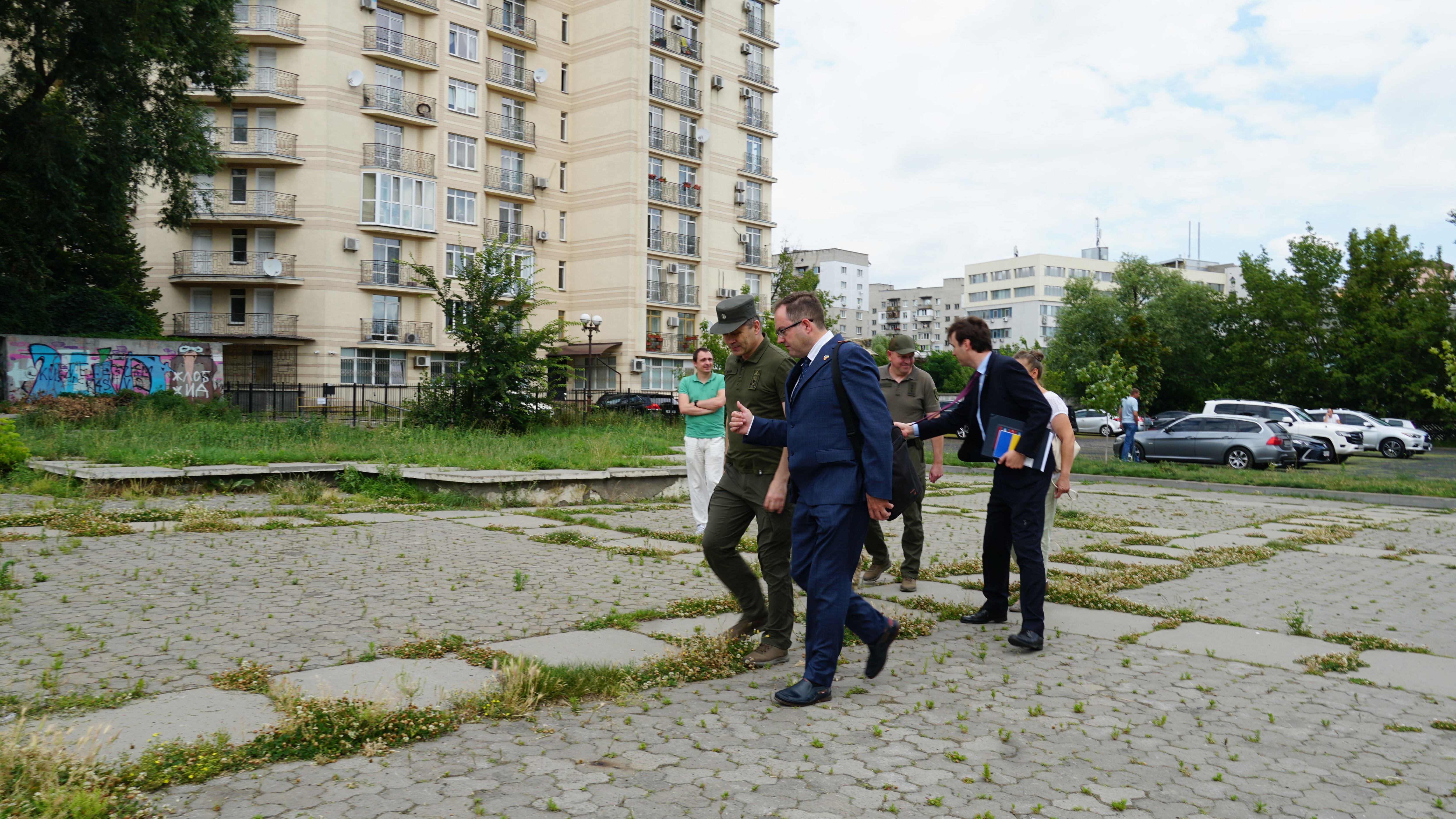 El director general de Incibe, Félix Barrio, durante su visita a Ucrania