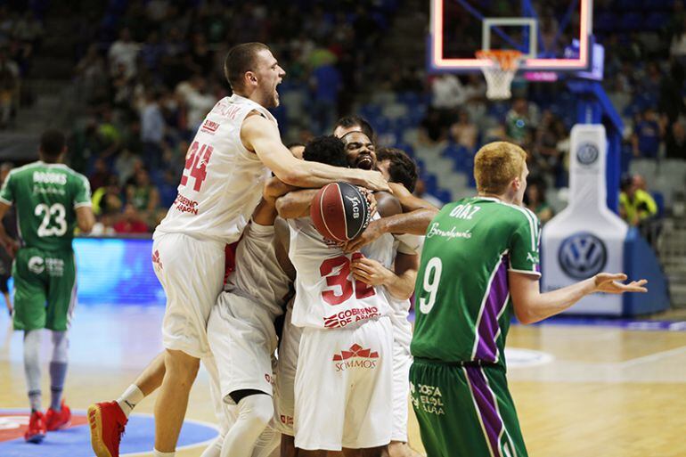 Satisfacción entre los de Pep Cargol tras la victoria frente al Unicaja