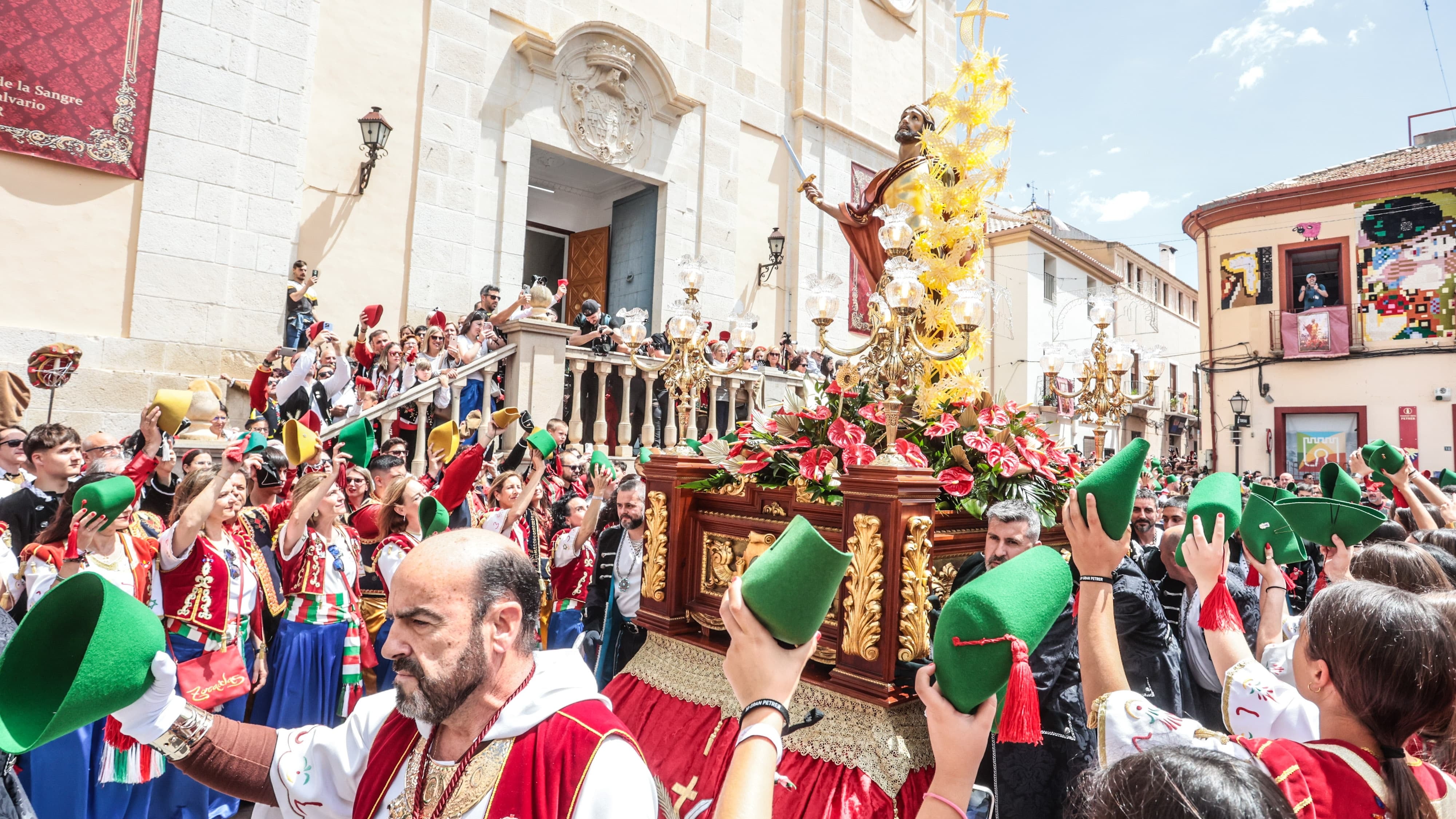 San Bonifacio, Mártir se encontrará en la iglesia de San Bartolomé hasta que finalicen las fiestas de Moros y Cristianos 2025