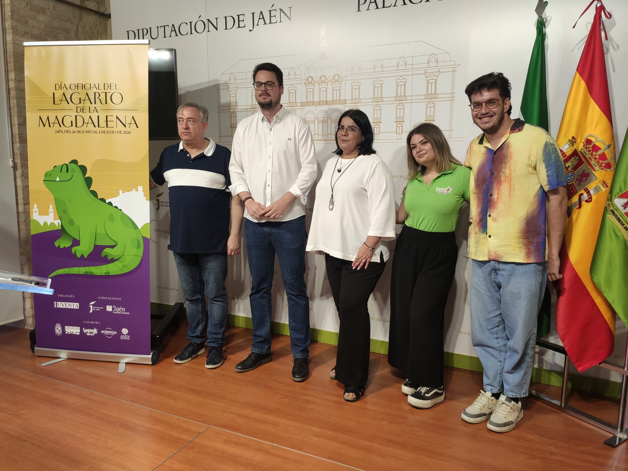 Autoridades y colaboradores en la presentación del Día del Lagarto de la Magdalena de Jaén