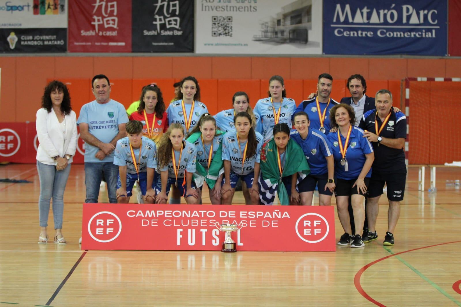 El equipo cadete logra el subcampeonato.