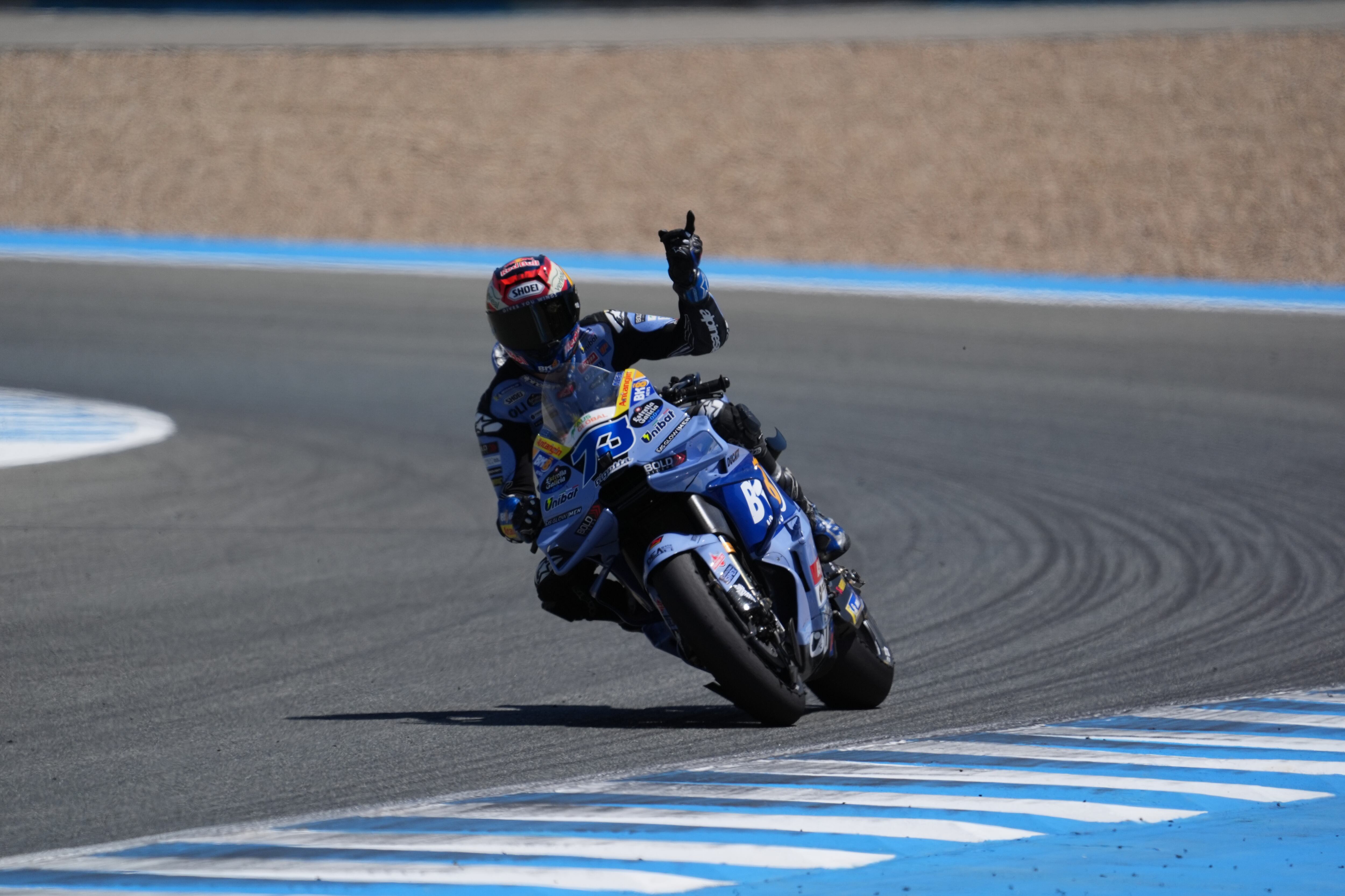El piloto español de MotoGP Álex Márquez, BK8 Gresini Racing MotoGP, compite en la carrera de motoGP del Gran Premio de España de Motociclismo de 2026 celebrado en el circuito de Jerez-Angel Nieto en Jerez de la Frontera. EFE/Roman Rios