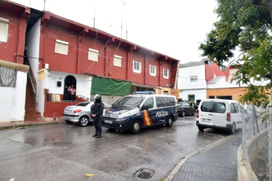 Una de las imágenes de las redadas policiales.