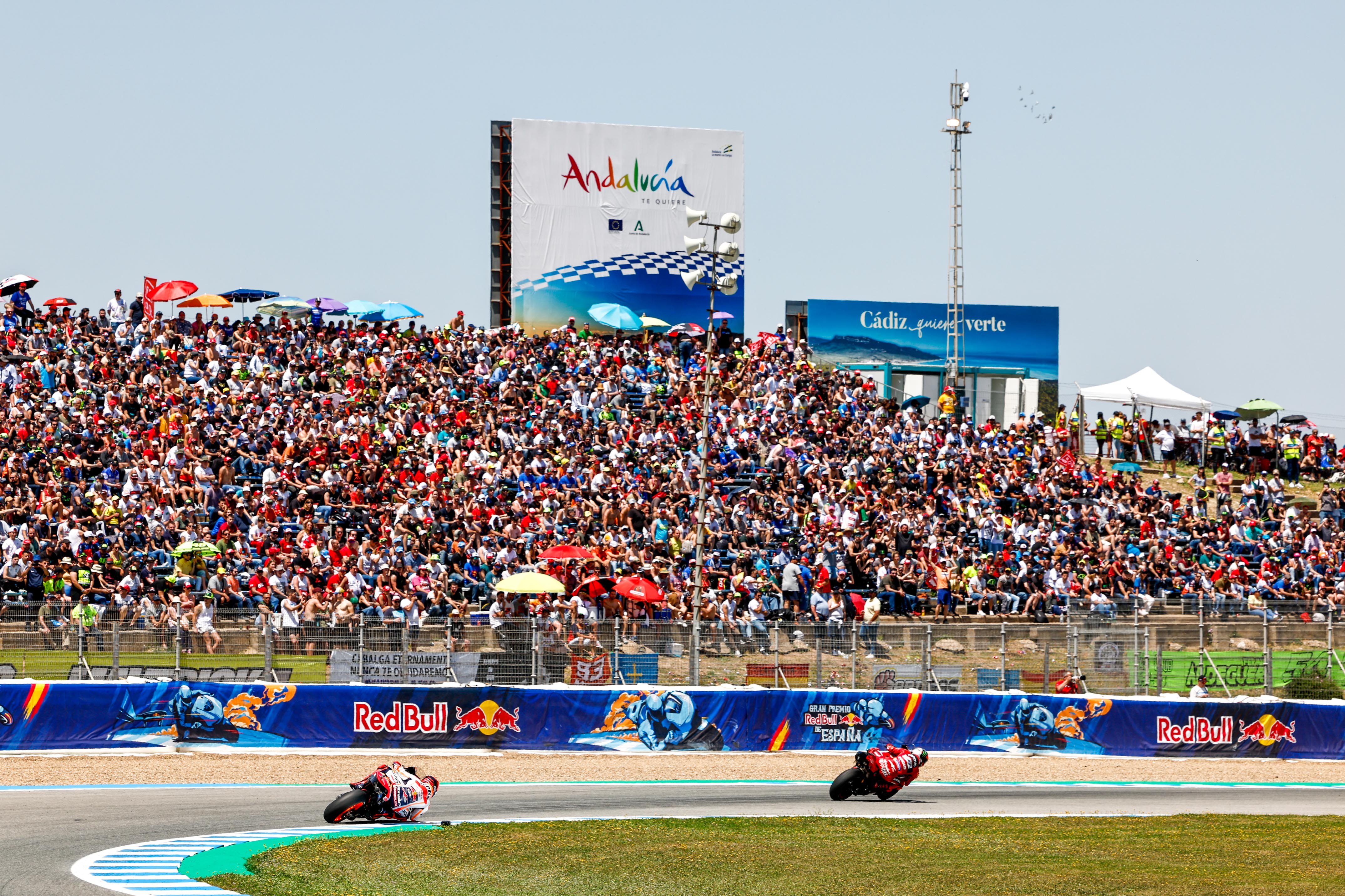 Aficionados sábado circuito de Jerez