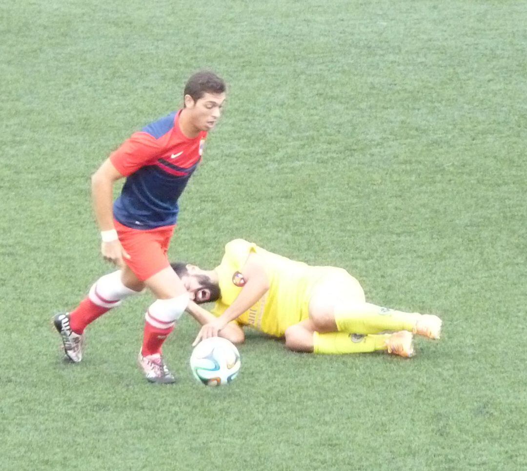 Juanjo Chavalés vuelve a vestir la camiseta del C. D. Eldense