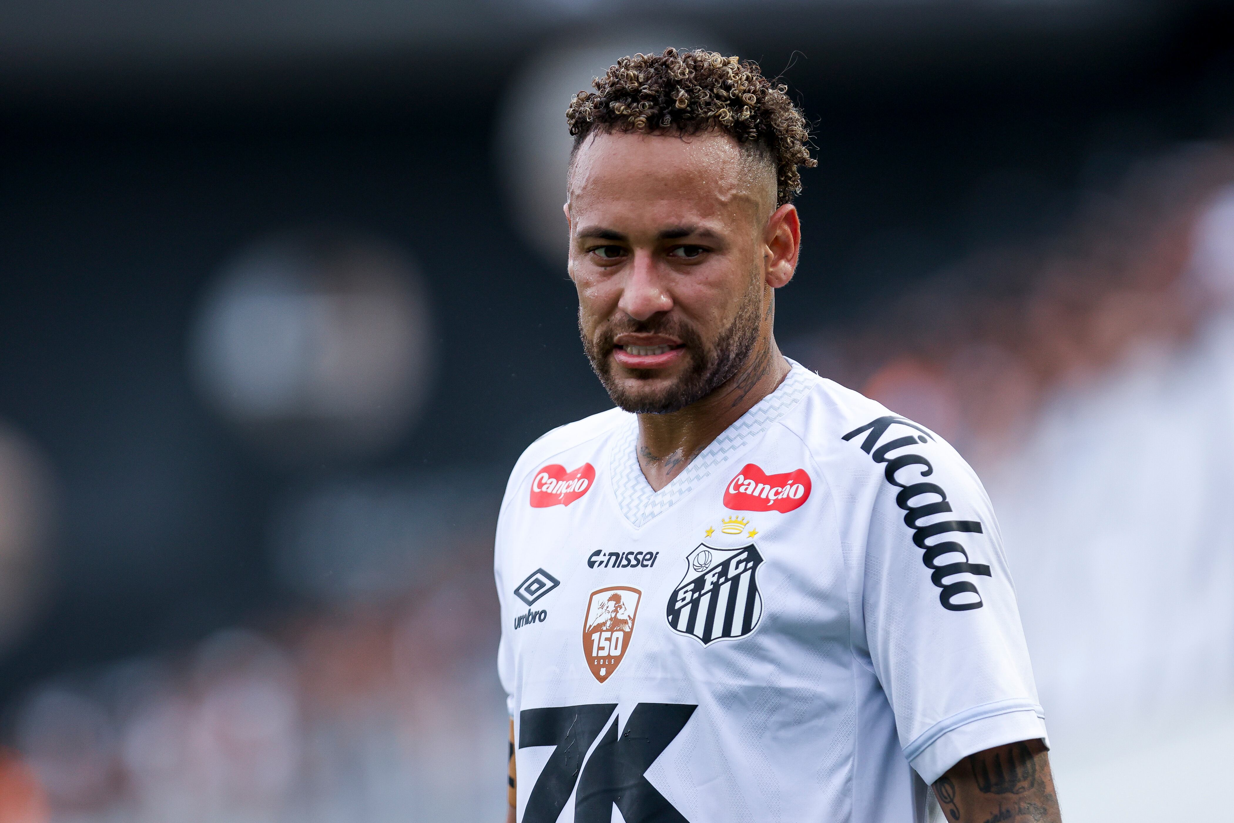 Neymar en un partido frente a Cruzeiro en 2025