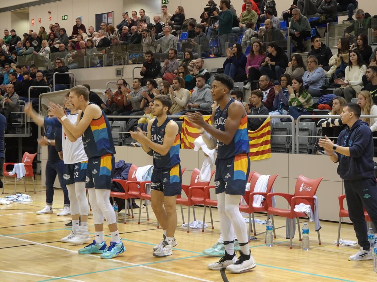 Edwin Jackson marca el cami del triomf de l'Hestia Menorca a L'Hospitalet