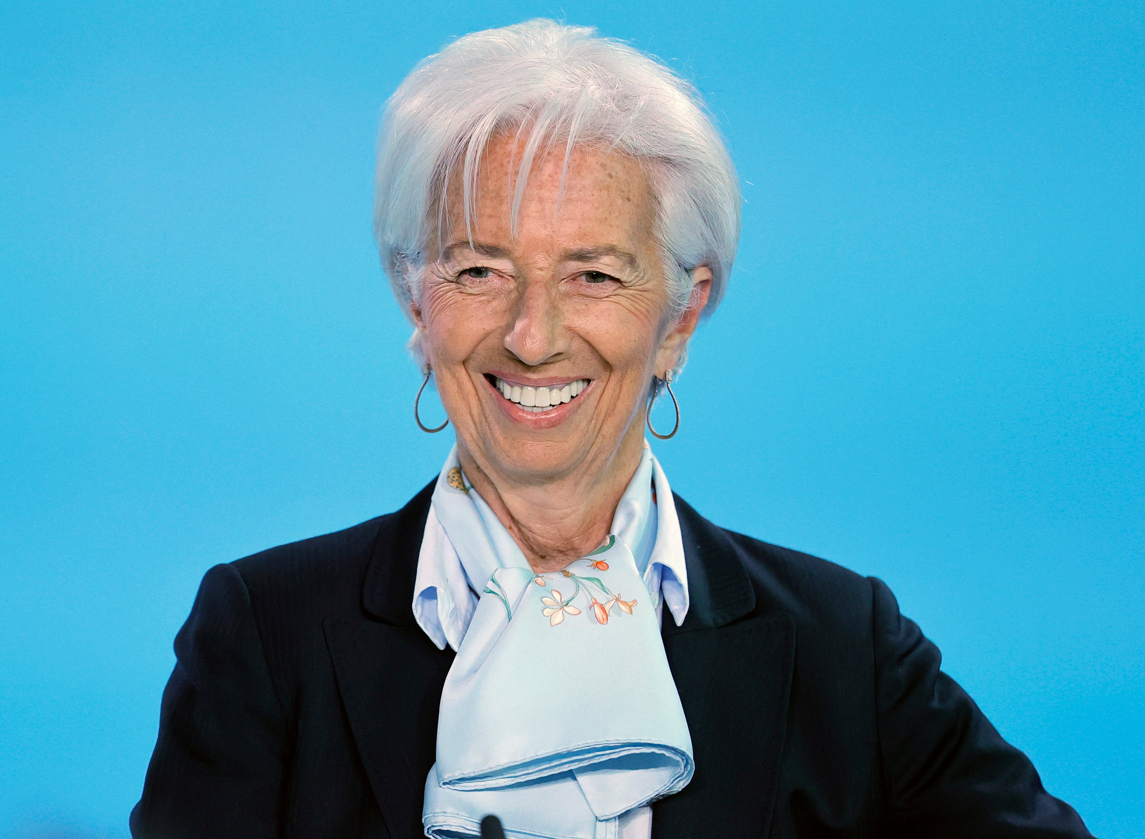 Frankfurt (Alemania), 11/04/2024.- La presidenta del Banco Central Europeo, Christine Lagarde, antes de empezar la rueda de prensa tras la reunión del consejo de Gobierno del Banco Central  EFE/EPA/RONALD WITTEK