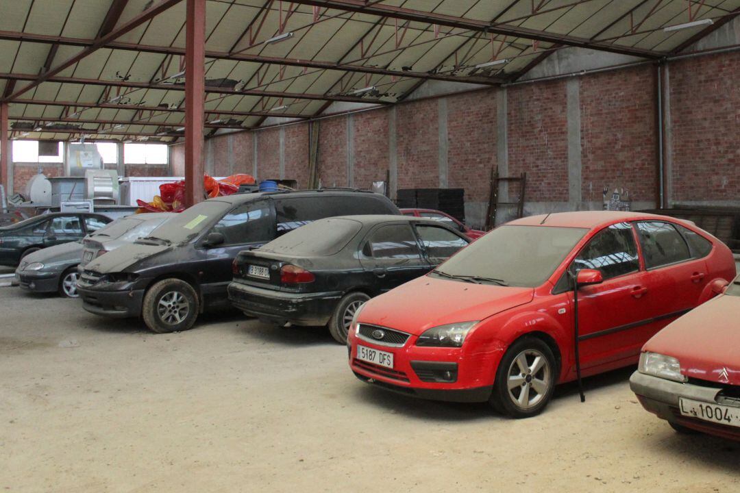 Un dipòsit de vehicles abandonats