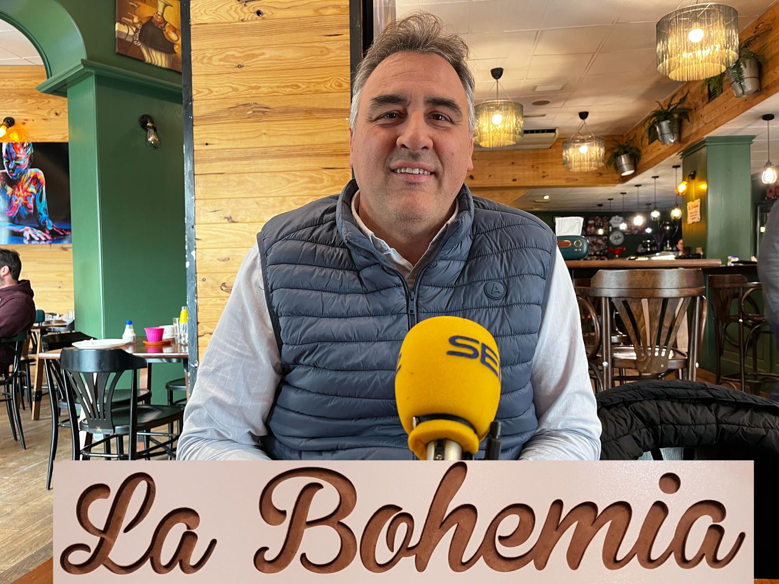 Carlos Sempere, exjugador y exentrenador del Alcoyano en La Bohemia