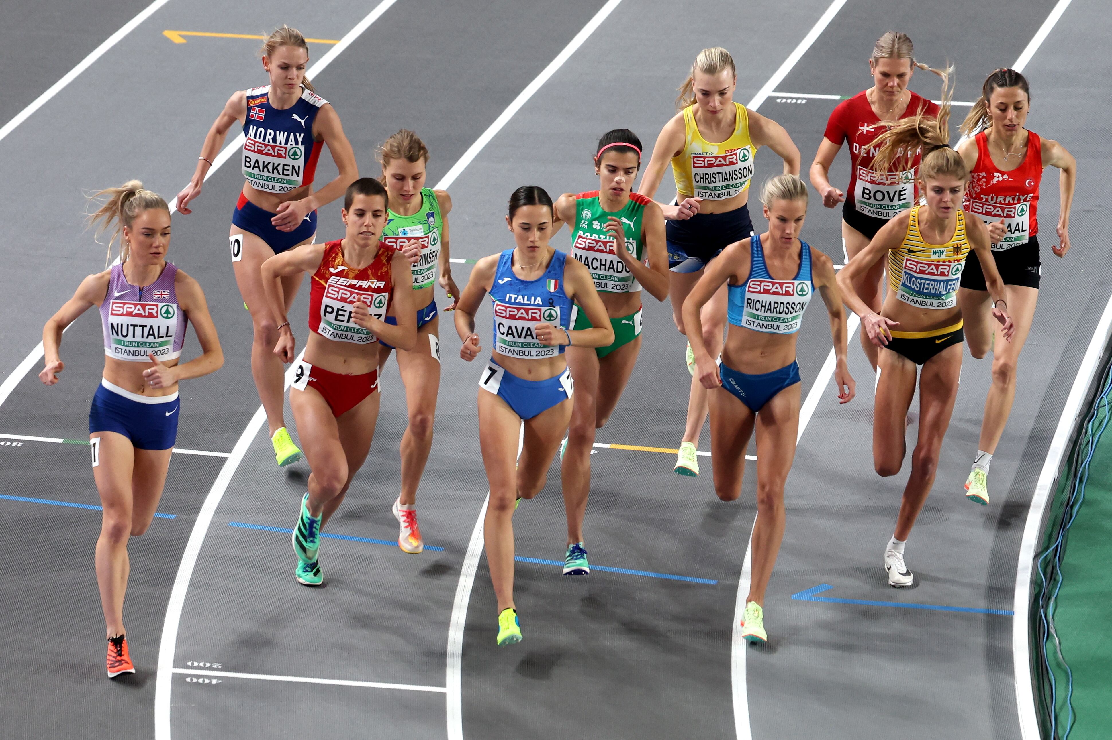 Marta Pérez, en su semifinal de los 3.000 en el Europeo de Pista Cubierta en Estambul.