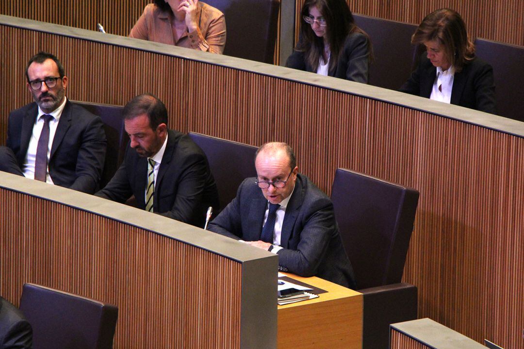 El ministre de Justícia i Interior, Josep Maria Rossell, durant la sessió de Consell General.