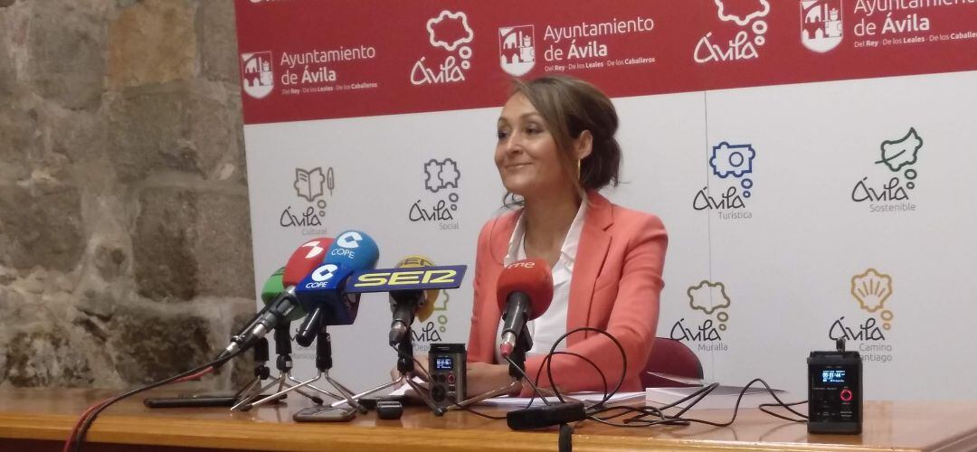 Ángela García durante la presentación del proyecto de Ordenanzas Fiscales para 2020