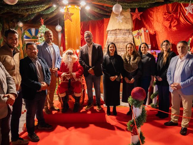 El Kiosco de la música de Arrecife se ha transformado en la Casa de Papá Noel.