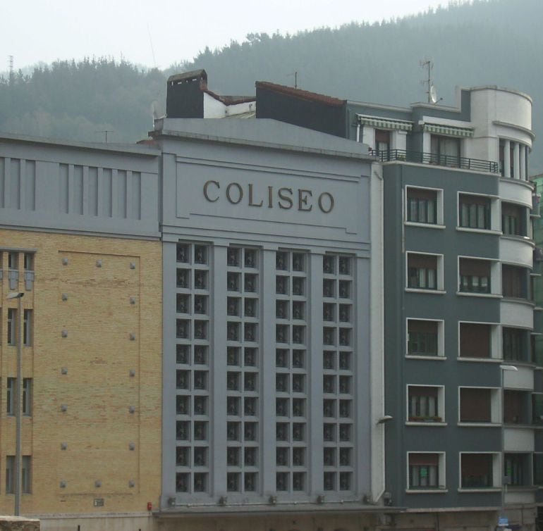 Fachada del Teatro Coliseo de Eibar