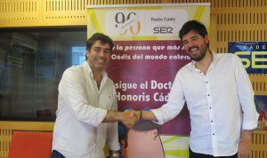 Javier Ayala y Jaime Gomila se dan la mano tras la repesca