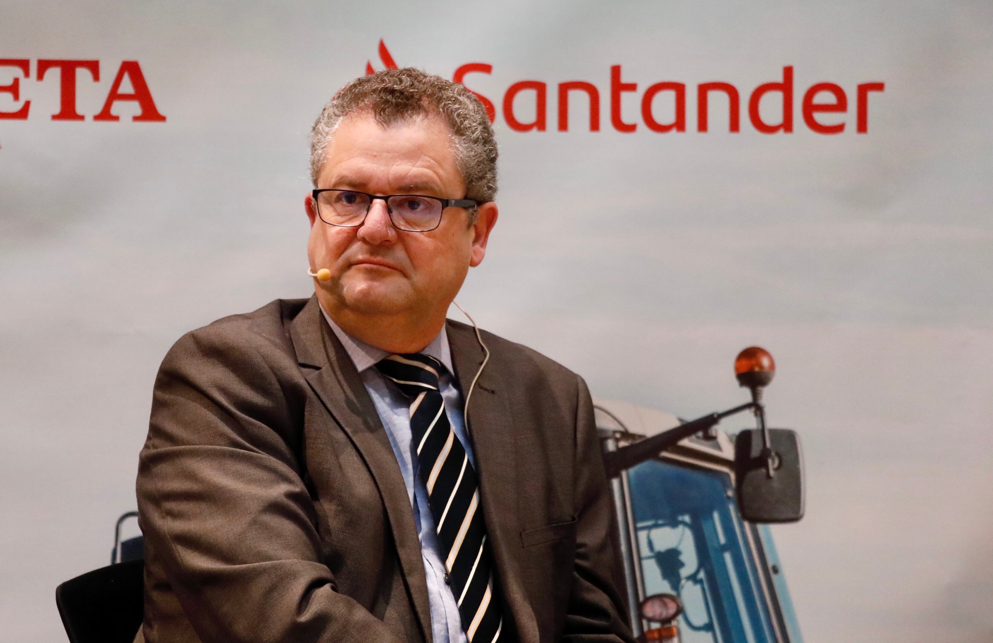 El consejero de Agricultura, Ganadería y Desarrollo Rural, Gerardo Dueñas, participa en el Foro Agro.