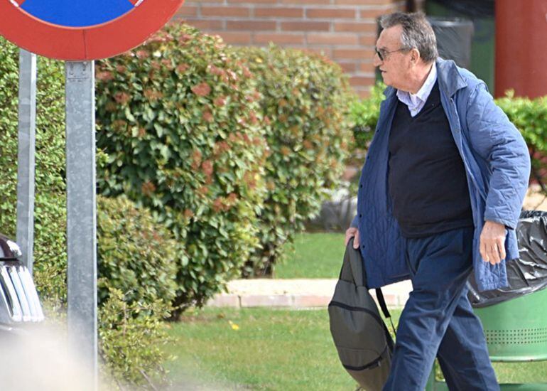 Carlos Fabra, expresidente de la Diputación de Castellón, a su salida de la prisión de Aranjuez