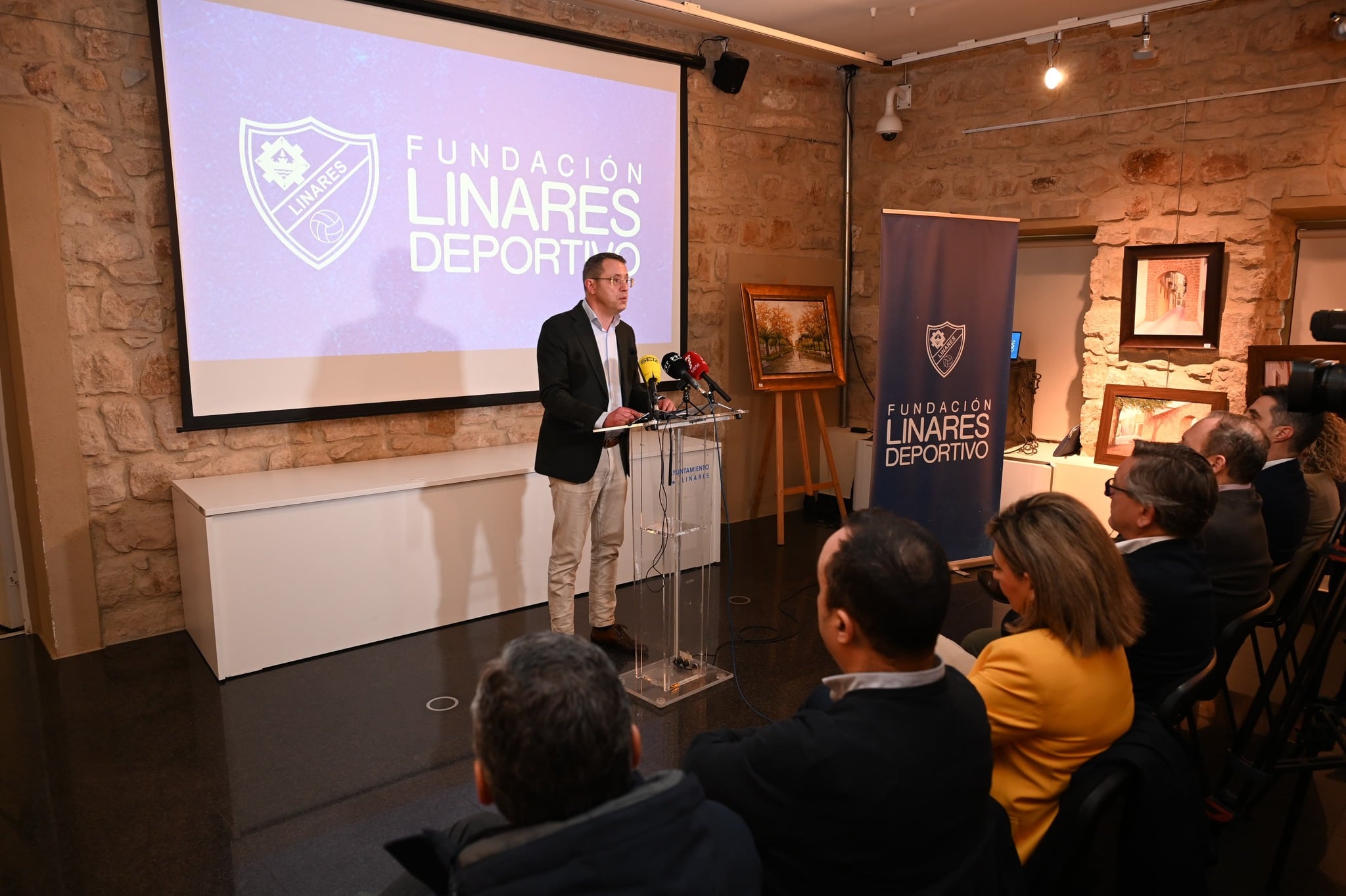 Presentación de la Fundación Linares Deportivo.