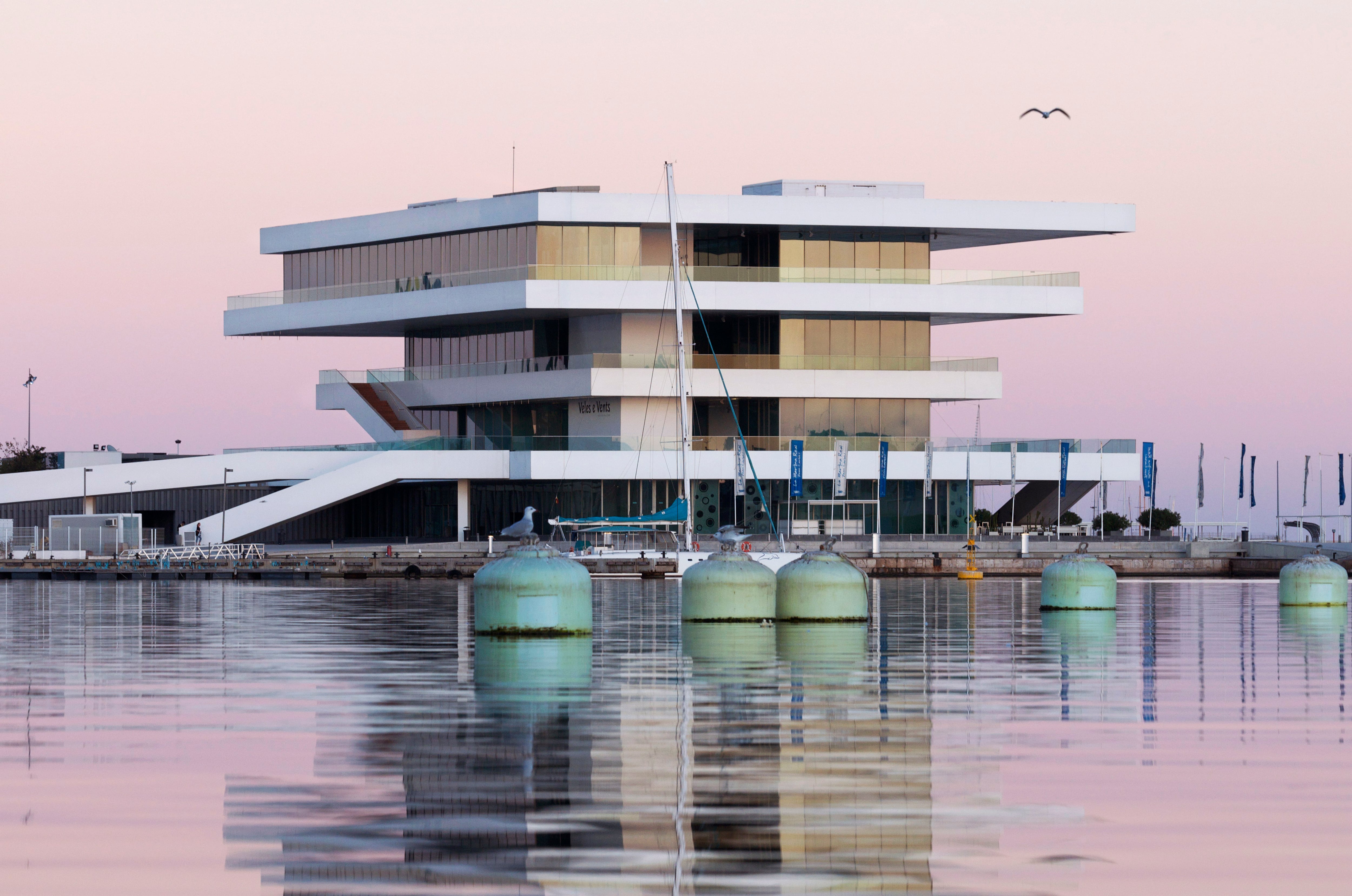 Edificio Veles e Vents del puerto de València