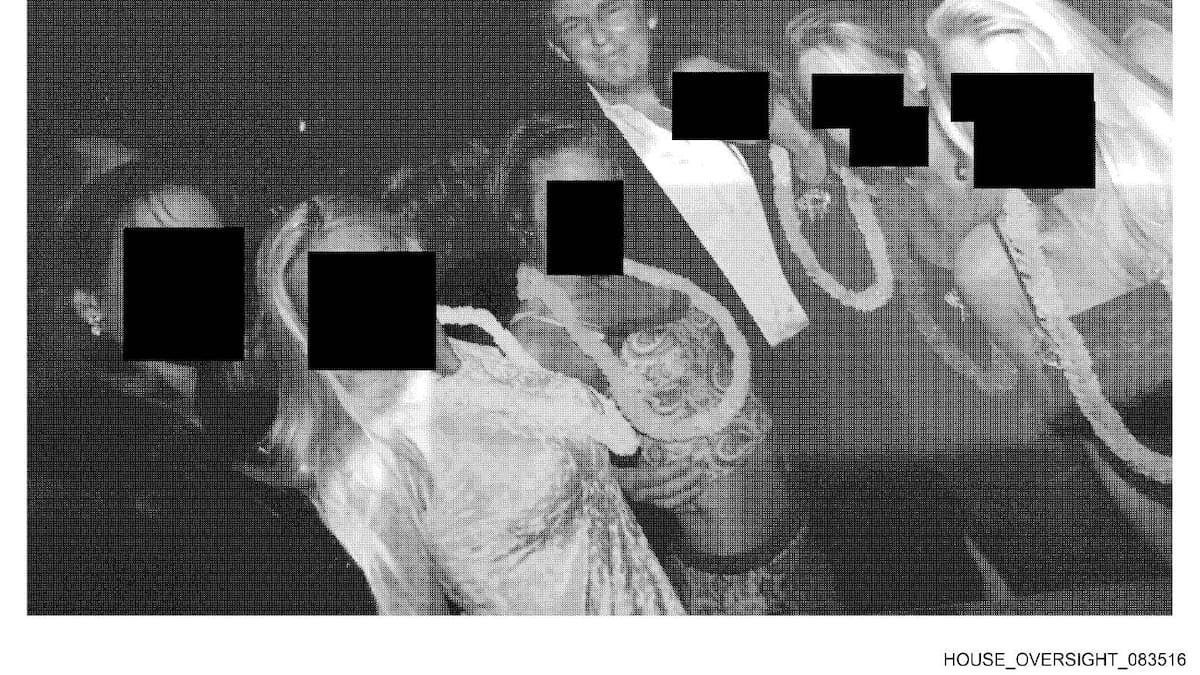 El análisis de Xavier Vidal-Folch | Retrato de Trump con mujeres