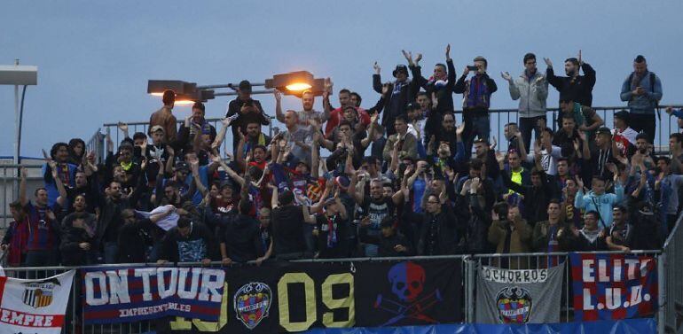 Afición Levante en Granada