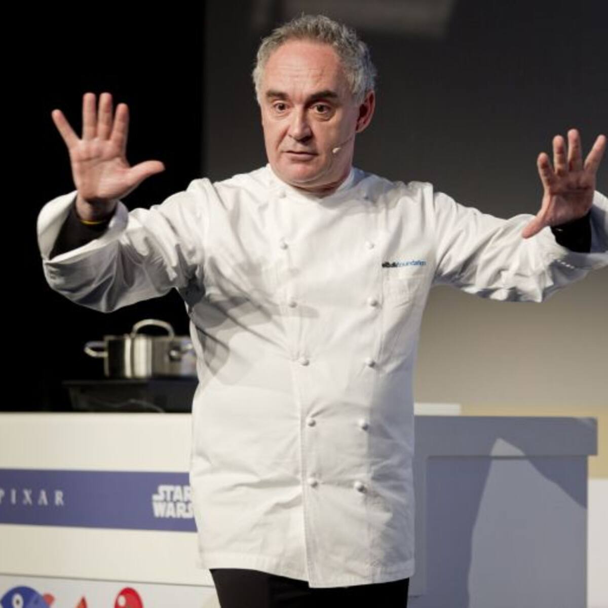 Ferran Adrià protagoniza un encuentro interactivo con el público en Alcalá de Henares