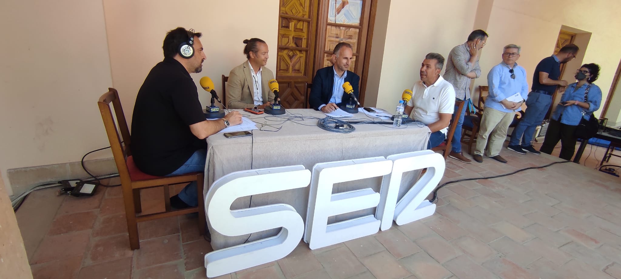 Iván Bastida, presidente de la Unión de Comerciantes, y Antonio Martínez, presidente de Codelor junto al director de Limusa, Francisco Ibáñez y Miguel Meroño.