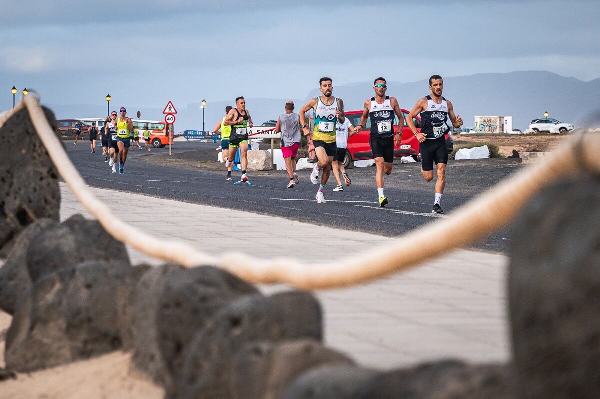 Algunos de los participantes en la carrera.