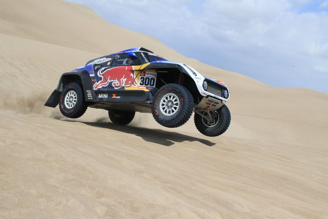 Carlos Sainz, durante la primera etapa del Dakar.