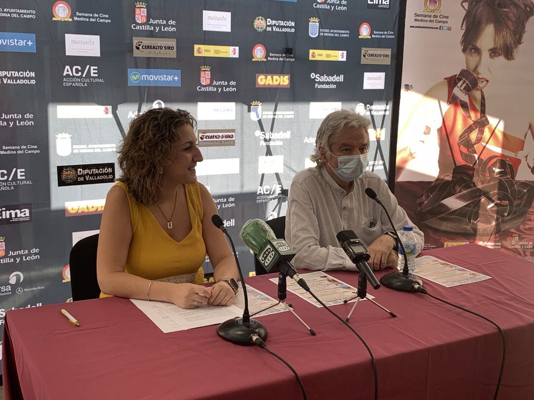 Cristina Aranda y Emiliano Allende presentan la programación de la Semana de Cine