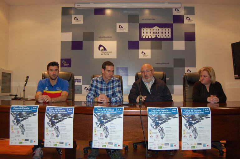 Rubén Andrés, Amancio del Castillo, Amancio Martínez y Asunción Medrano, durante la presentación de la prueba.