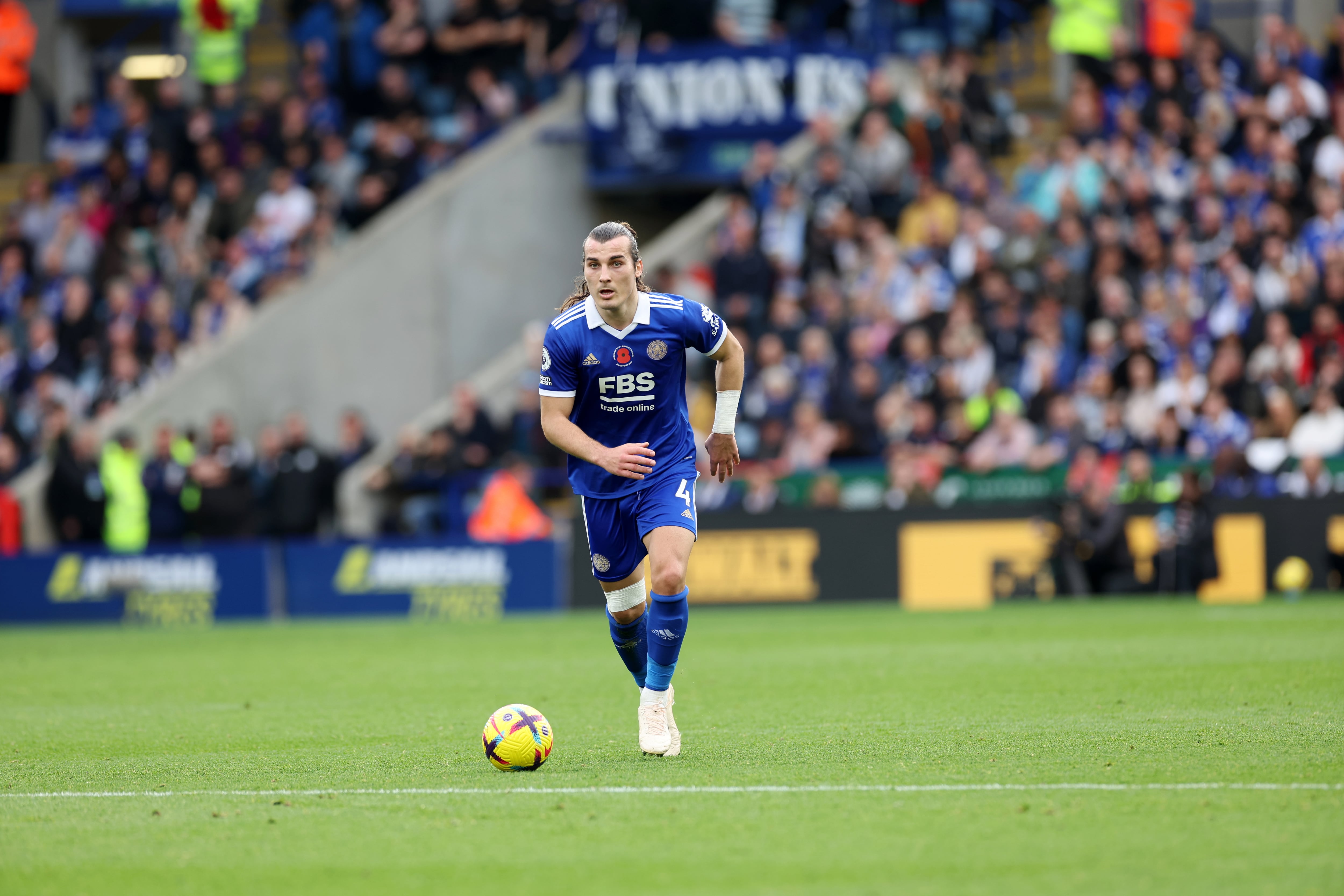 Caglar Soyuncu, durante un partido con el Leicester City. (Plumb Images/Leicester City FC via Getty Images)