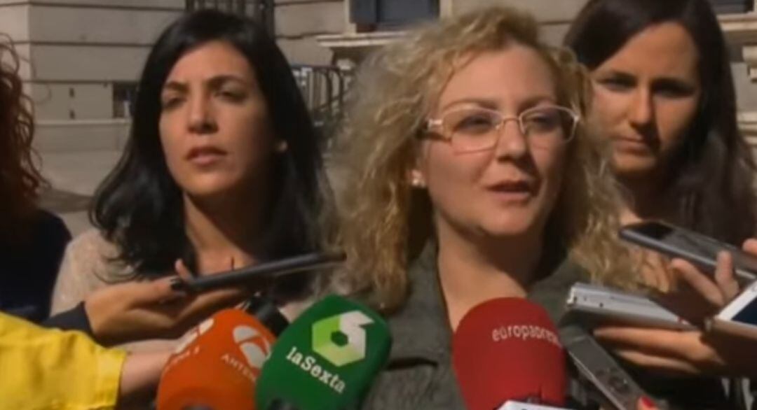 María Sevilla ha sido detenida por no entregar a su hijo.