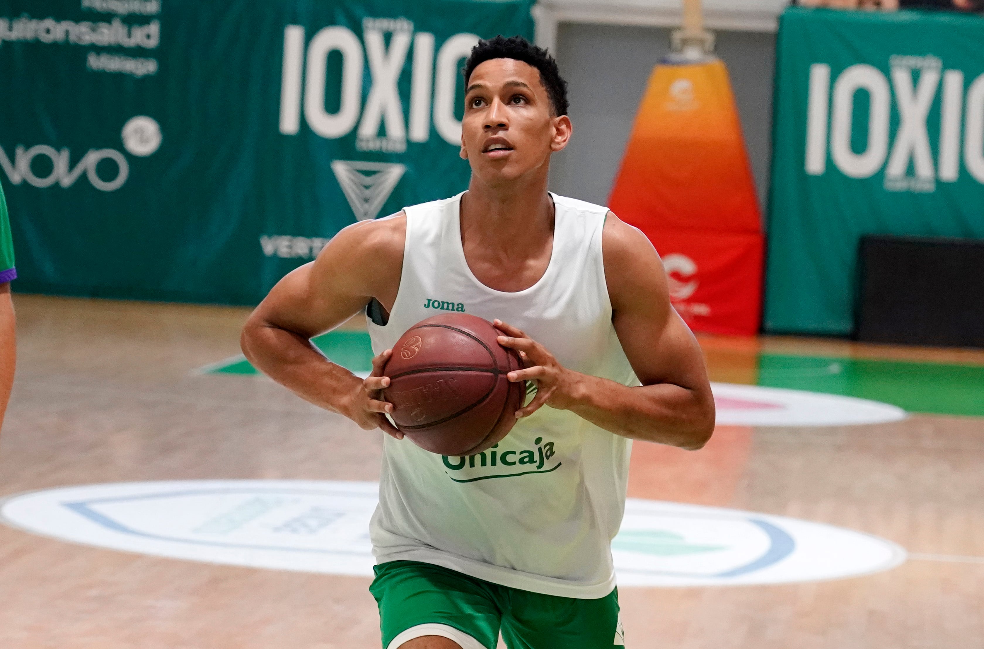 Tyson Pérez entrenando en Los Guindos con el Unicaja/ UNICAJA PHOTO PRESS