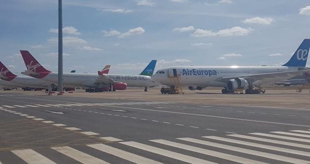 Aviones de Air Europa estacionados en el aeropuerto de Ciudad Real