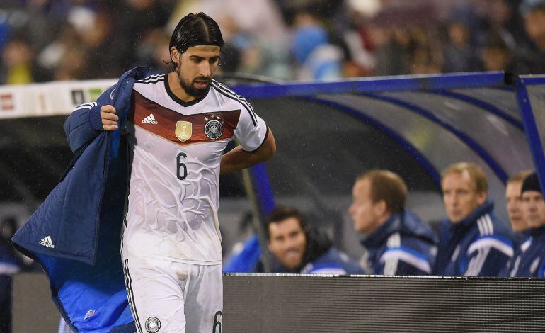 VIGO, SPAIN - NOVEMBER 18: Sami Khedira of Germany walks to the dressing room during the International Friendly match between Spain and Germany at Estadio Balaidos on November 18, 2014 in Vigo, Spain.  (Photo by Matthias Hangst/Bongarts/Getty Images)