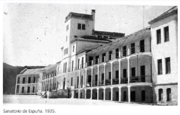 Construido a comienzos del siglo XX, el Sanatorio de Sierra Espuña sigue en pie, pero abandonado