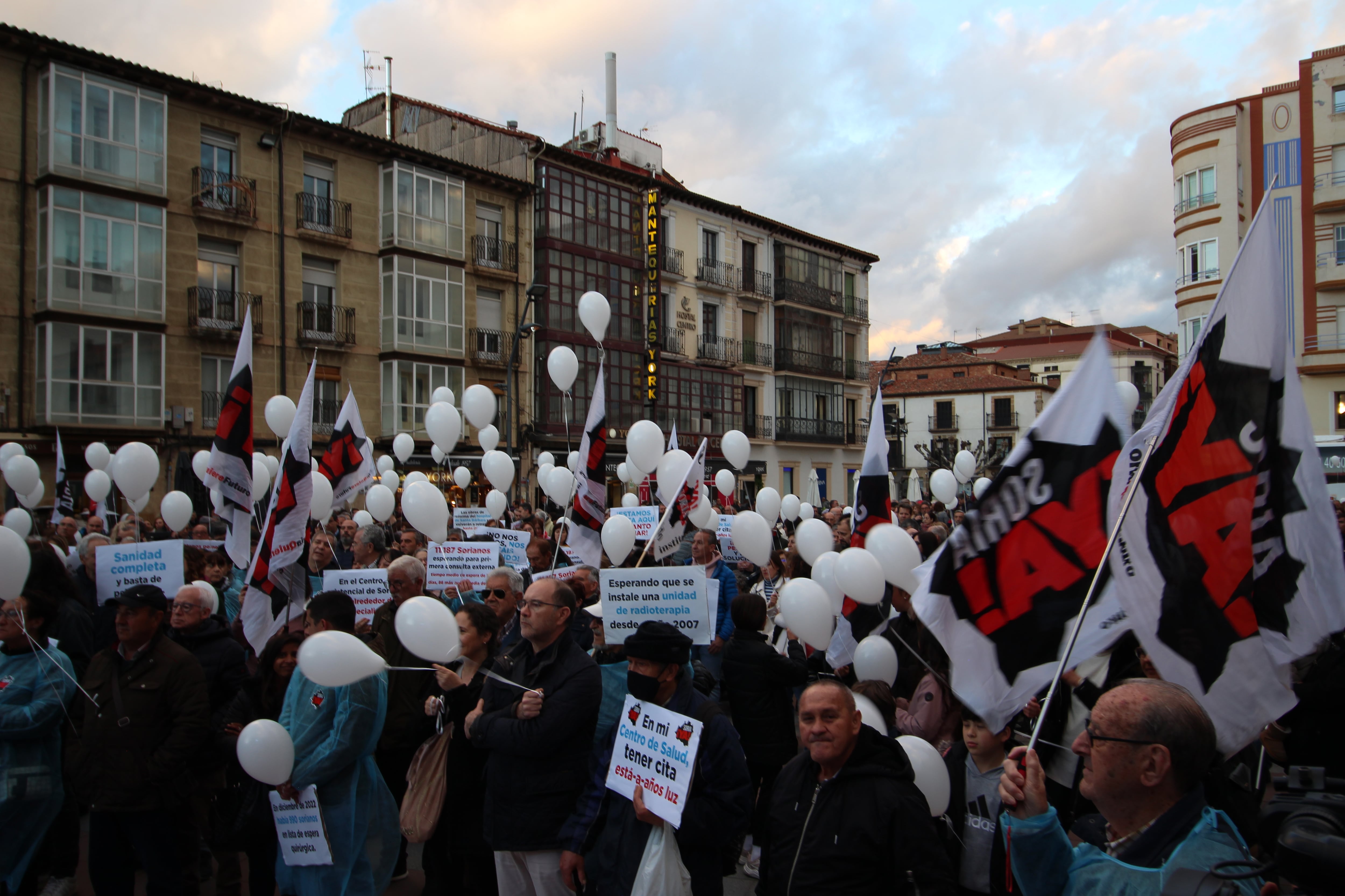 Un momento de la manifestación convocada por la plataforma Soria ¡YA! contra la gestión sanitaria de la Junta.