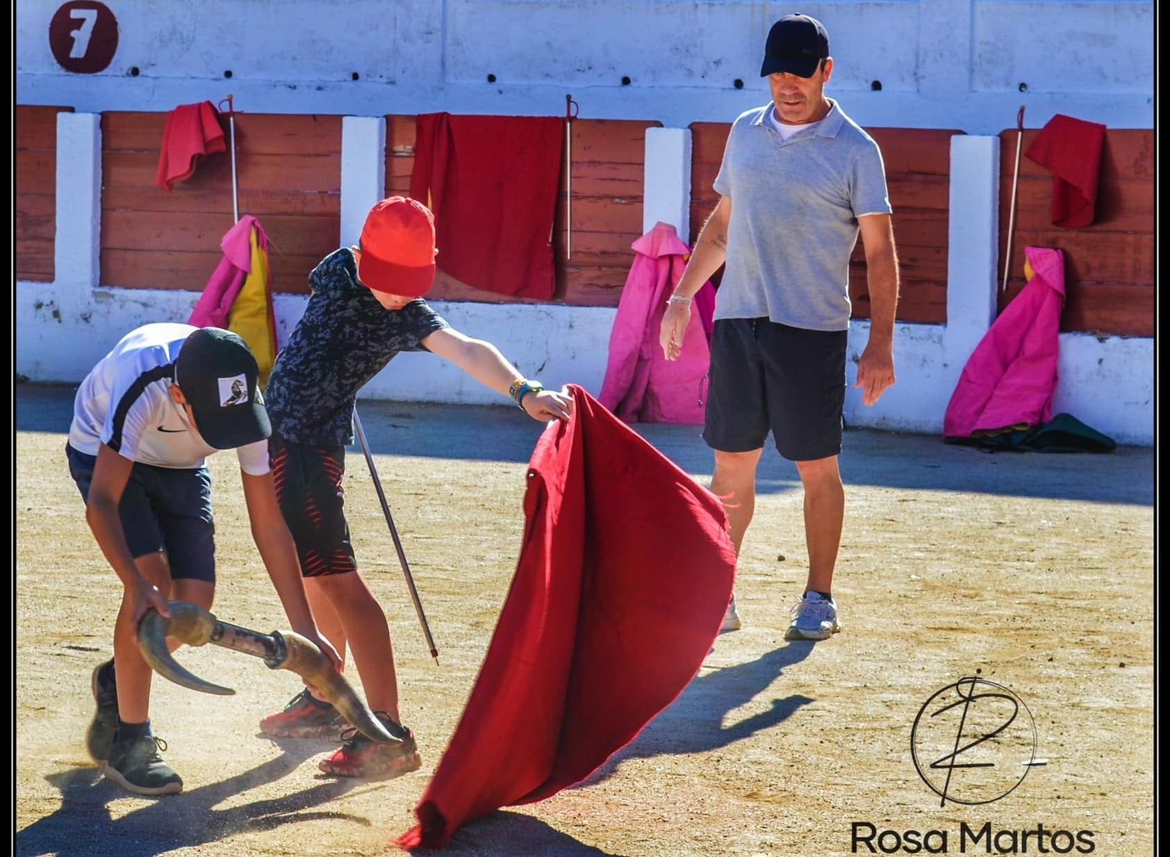 Clases de la escuela de tauromaquia de Linares.