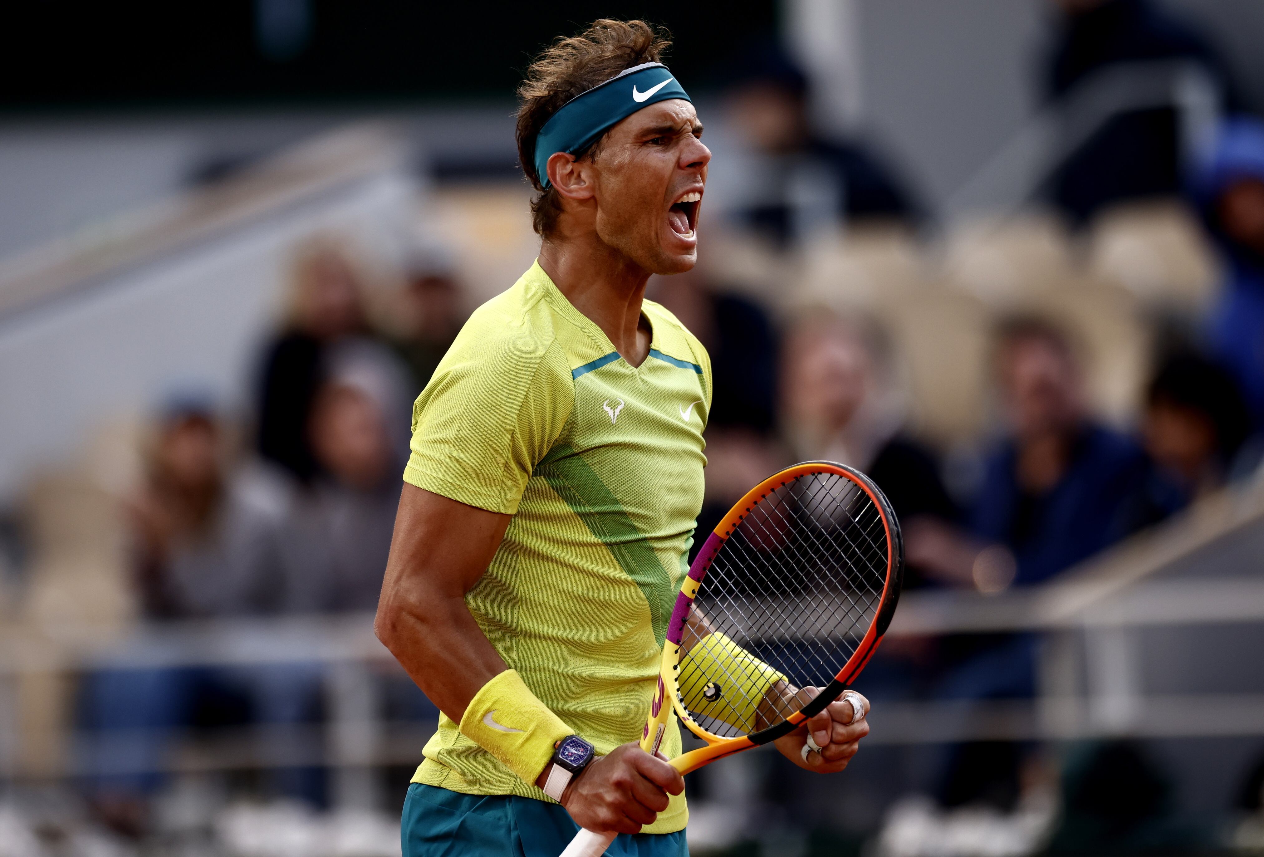 Rafa Nadal celebrando un set conseguido en el partido de octavos de final de Roland Garros