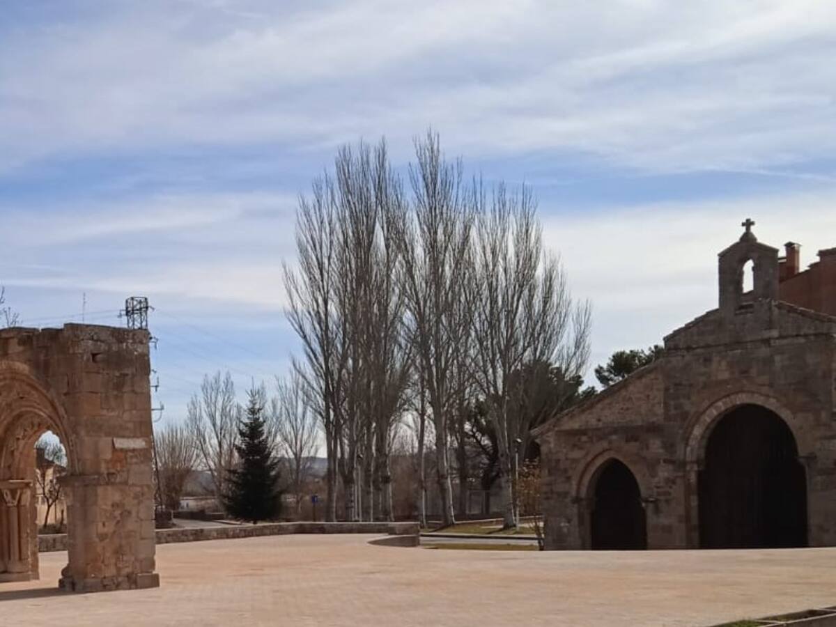 Acaban las obras de mejora del entorno de la ermita románica de San Andrés en Aguilar de Campoo