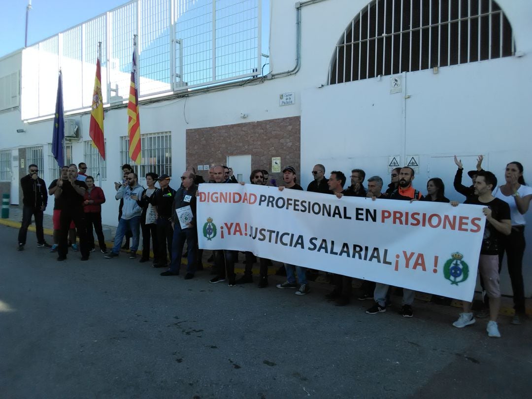 Imagen de la protesta de los funcionarios de la cárcel de Ibiza