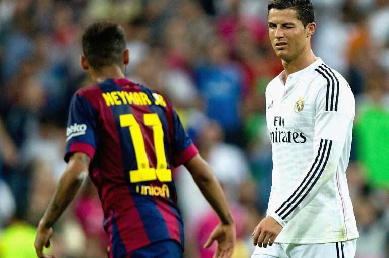 Neymar y Cristiano, en el Clásico de la Liga del Bernabéu.