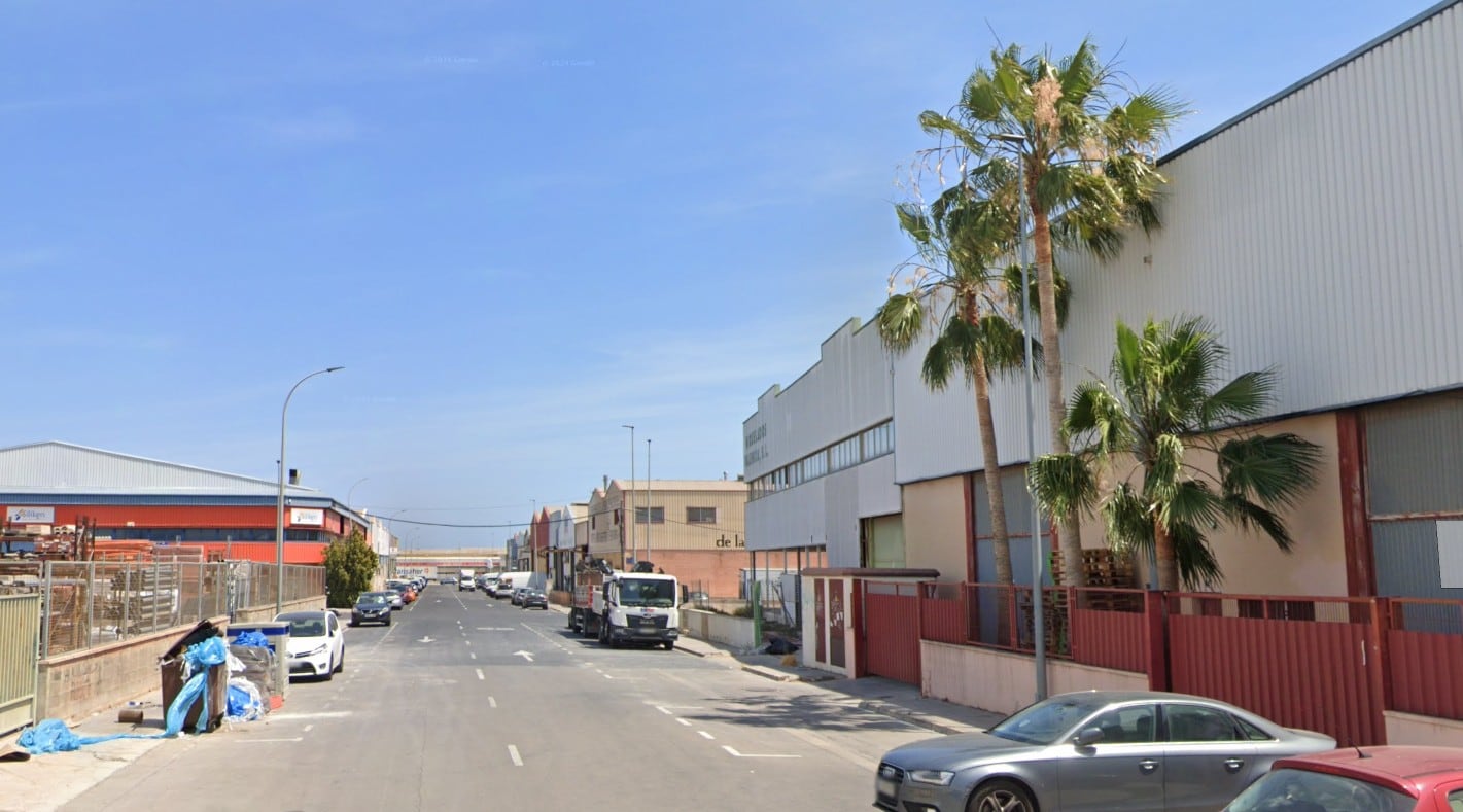 Una de las calles del polígono industrial de Rafelbunyol, en una imagen reciente